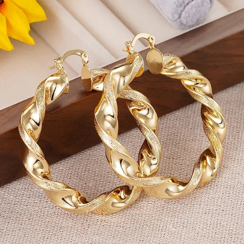 Elegant earring for women -