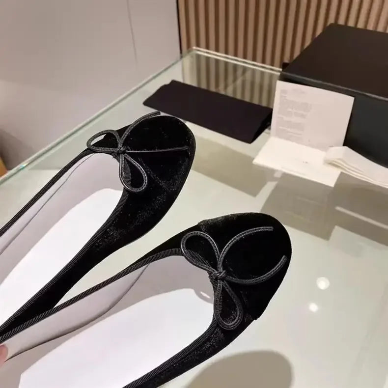 Women's Flat Shoes Knot Design -