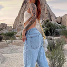 Rock a retro vibe with these women’s wide-leg baggy jeans—vintage style meets comfy cool! -