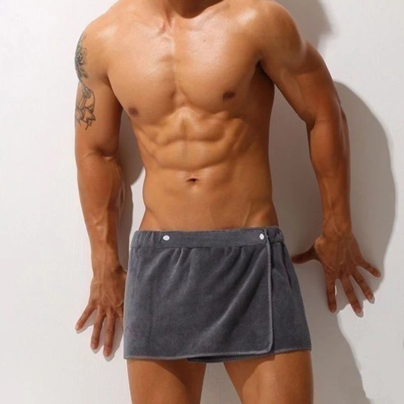 Stay cozy and hands-free with this men's wearable bath towel—comfort meets convenience! -