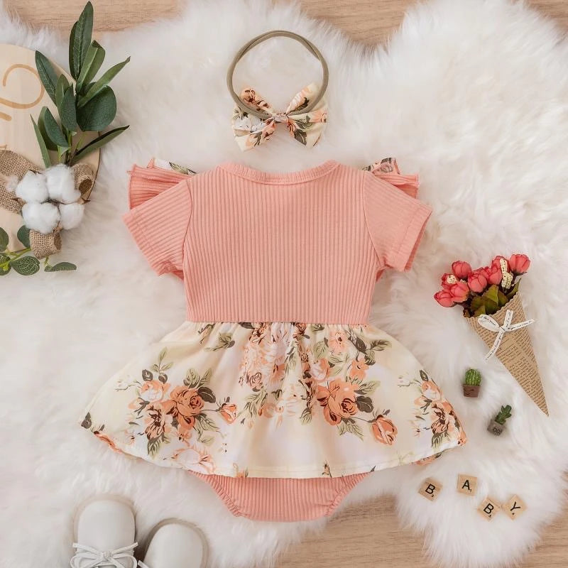 Dress your baby girl in adorable comfort with this striped cotton jumpsuit featuring a sweet bowknot—perfect for newborns! -