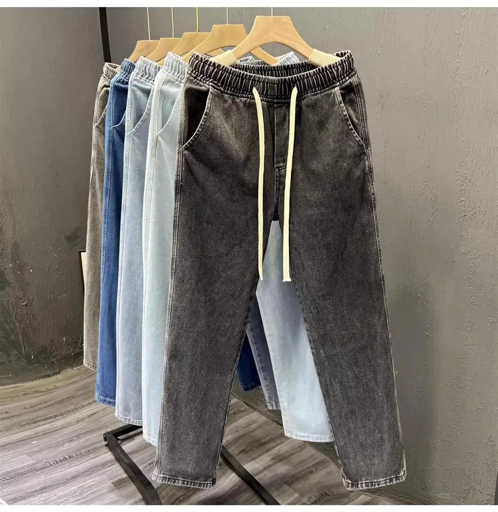 Men's Casual Loose Straight Leg Jeans -