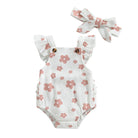 Keep your baby girl stylish and comfortable with this casual floral print suspender jumpsuit set—perfect for infants and newborns 0-18M! -