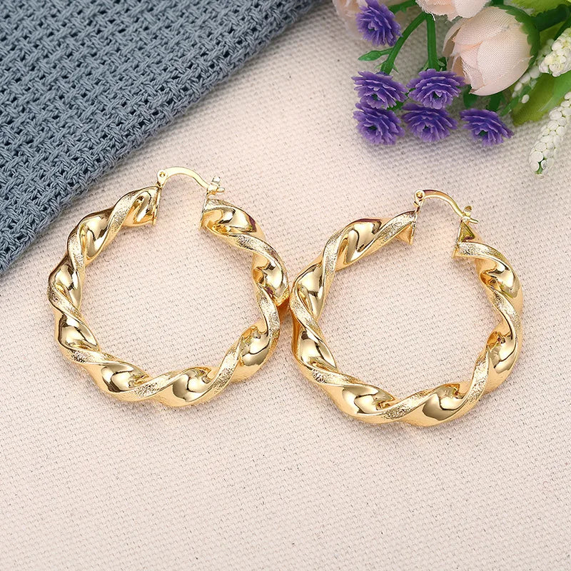Elegant earring for women -