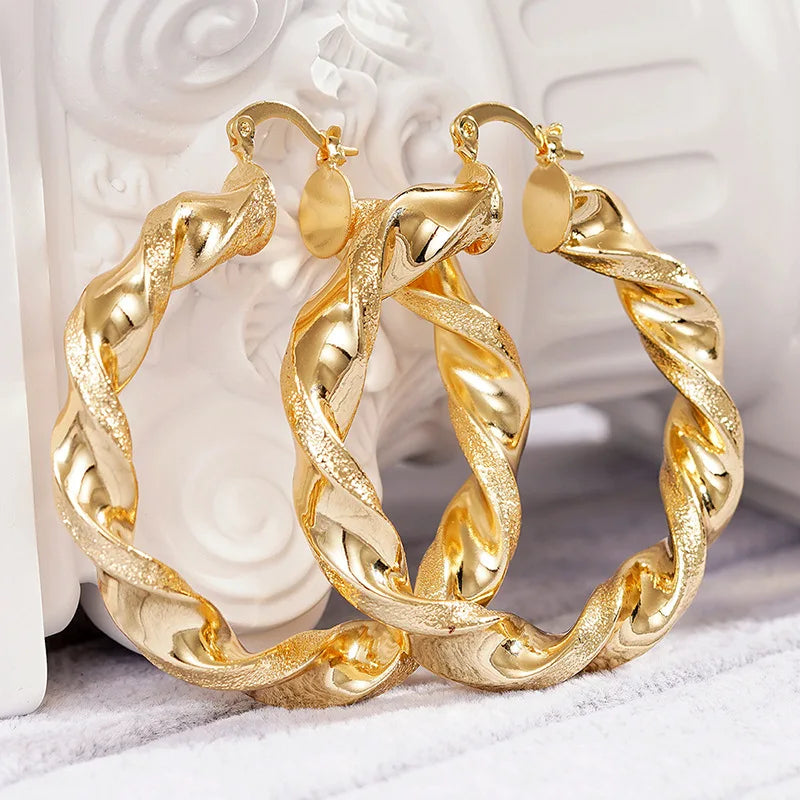 Elegant earring for women -
