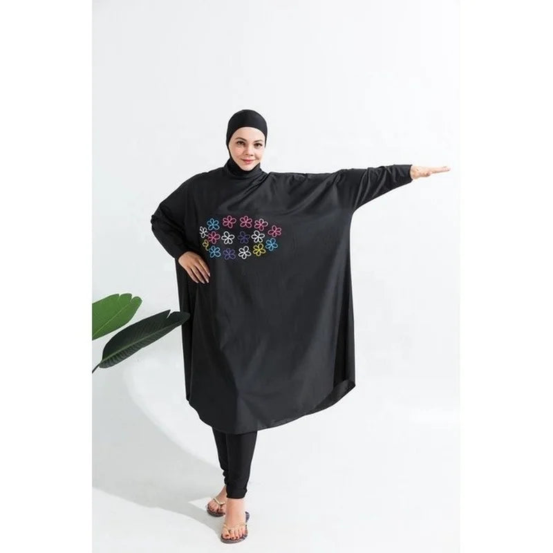 Stay modest and stylish with this Muslim swimming suit for women, perfect for enjoying the water with confidence and comfort! -