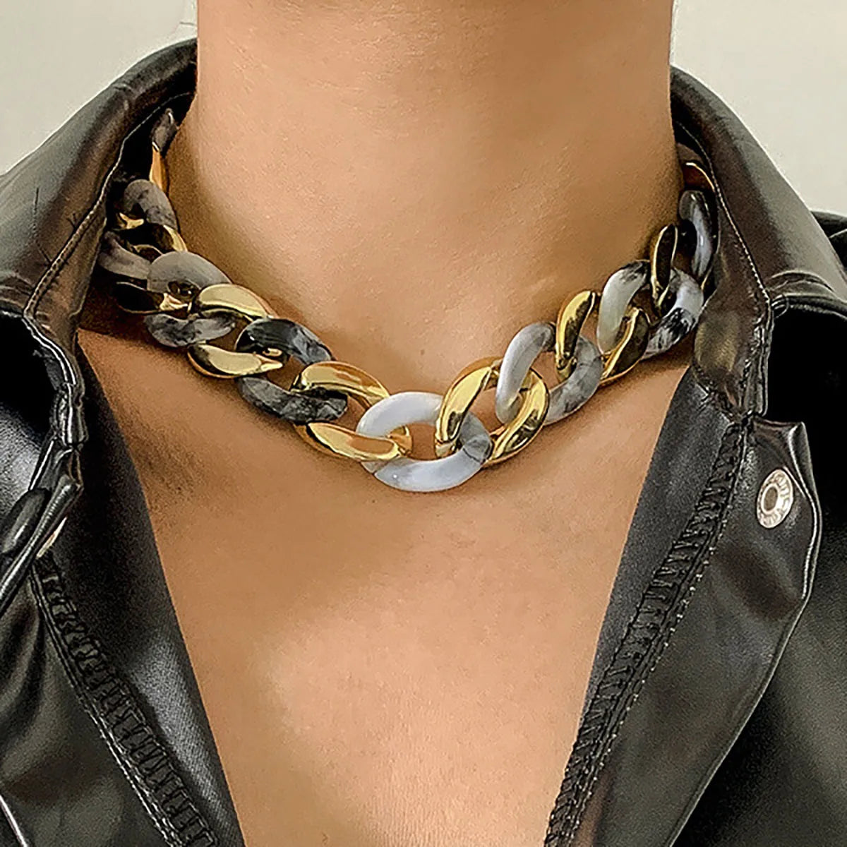 Simple Exaggerated Necklace -