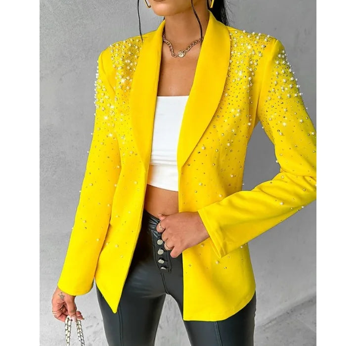 Stay effortlessly cool and stylish with these streetwear-inspired blazers for women—perfect for adding an urban edge to your wardrobe! -