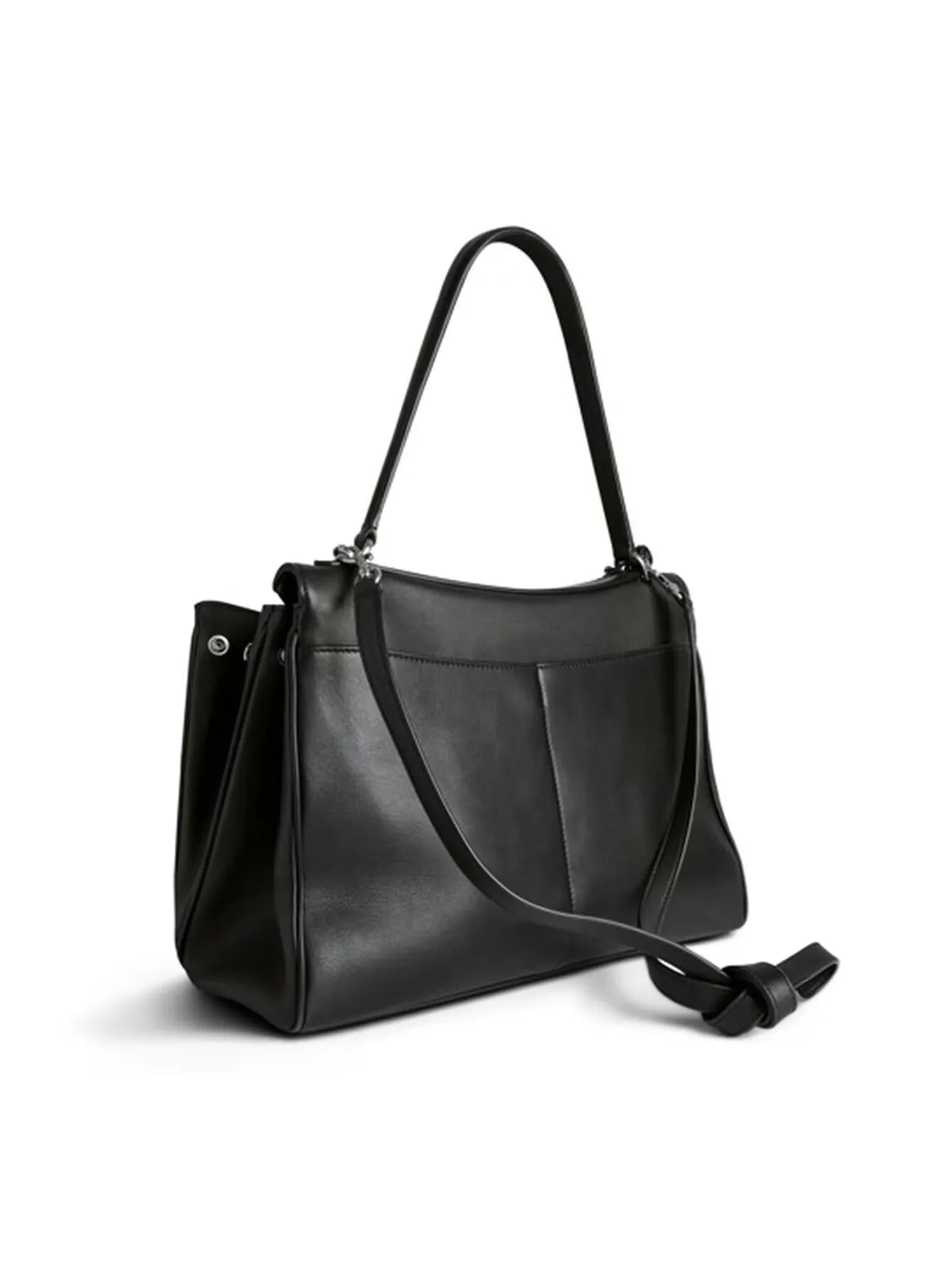 Elevate your style with this genuine leather women's tote bag. Featuring a distinctive gold buckle, this elegant handbag is perfect for commuting and adding a touch of sophistication to your look. -