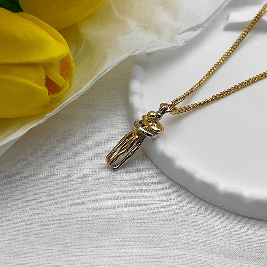 New Creative Couple Embrace Necklace Women's -