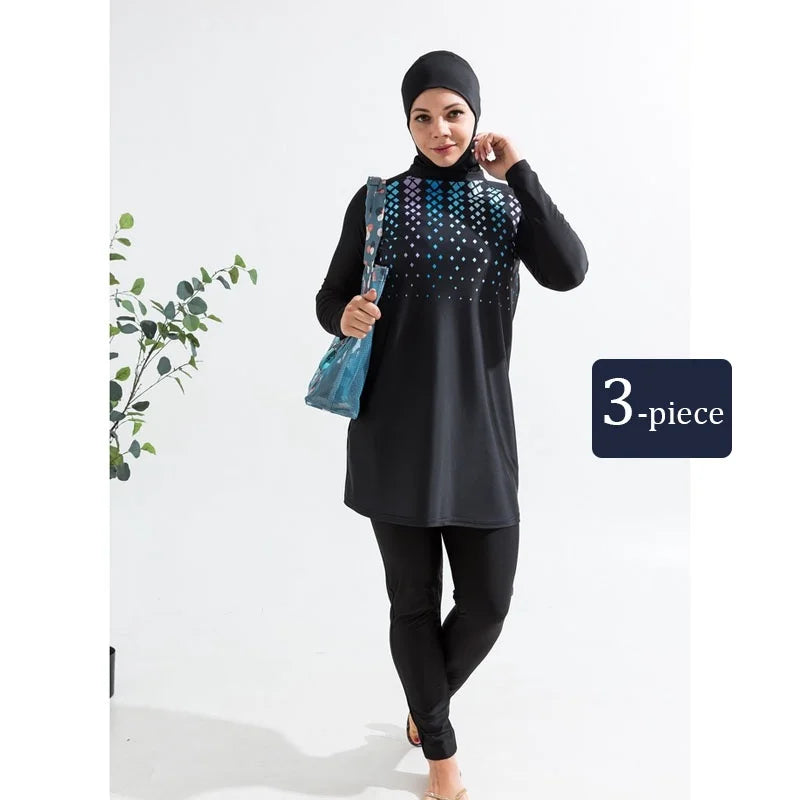 Stay modest and stylish with this Muslim swimming suit for women, perfect for enjoying the water with confidence and comfort! -