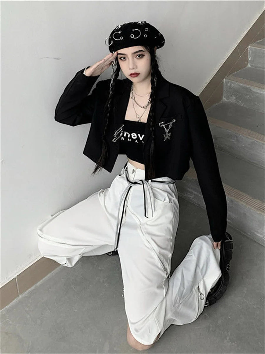 Make a statement with these loose-fit blazers for women featuring trendy chain designs—fashion-forward and effortlessly chic! -