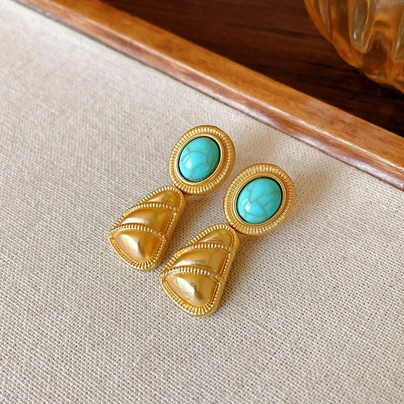 Vintage necklace with palace style geometric earrings and necklace -