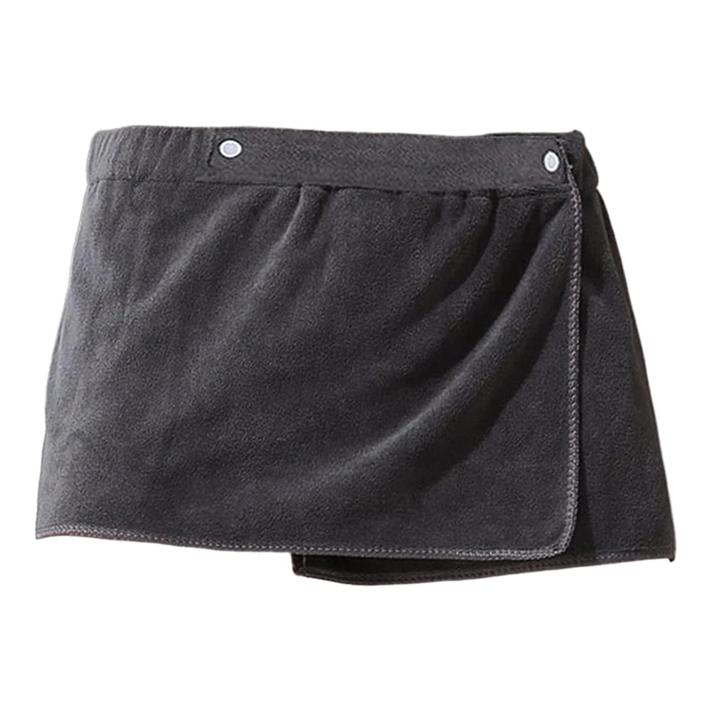 Stay cozy and hands-free with this men's wearable bath towel—comfort meets convenience! -