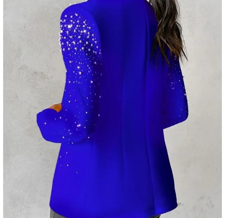 Stay effortlessly cool and stylish with these streetwear-inspired blazers for women—perfect for adding an urban edge to your wardrobe! -