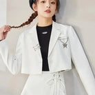 Make a statement with these loose-fit blazers for women featuring trendy chain designs—fashion-forward and effortlessly chic! -