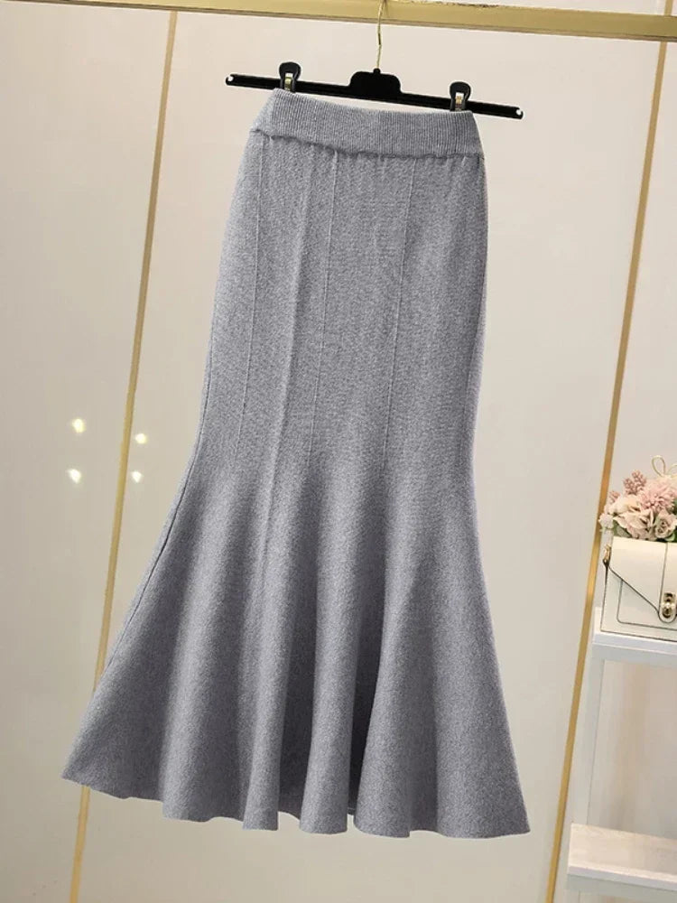 Stay cozy and chic with these fashionable women's long knitted skirts—perfect for stylish comfort all season! -
