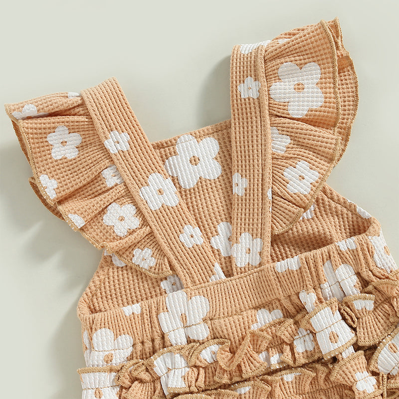 Keep your baby girl stylish and comfortable with this casual floral print suspender jumpsuit set—perfect for infants and newborns 0-18M! -
