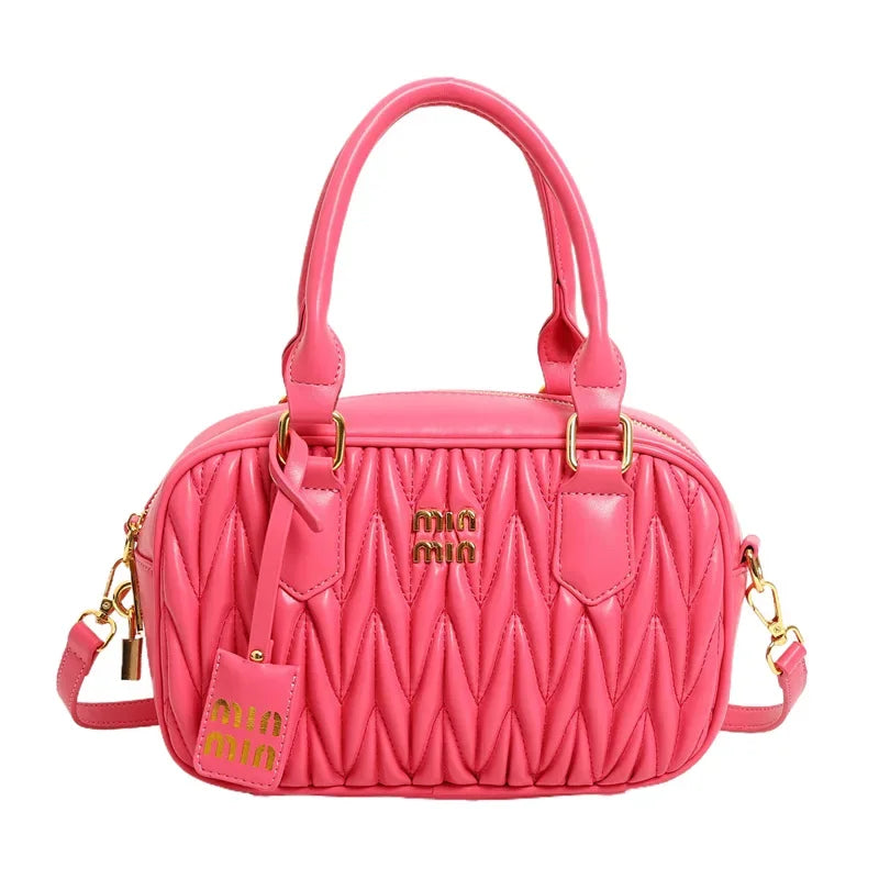 Stay stylish and organized with this new women's small square bag. With a versatile design that allows for multiple carrying options, this crossbody tote is perfect for daily use, providing both fashion and functionality in one chic accessory. -