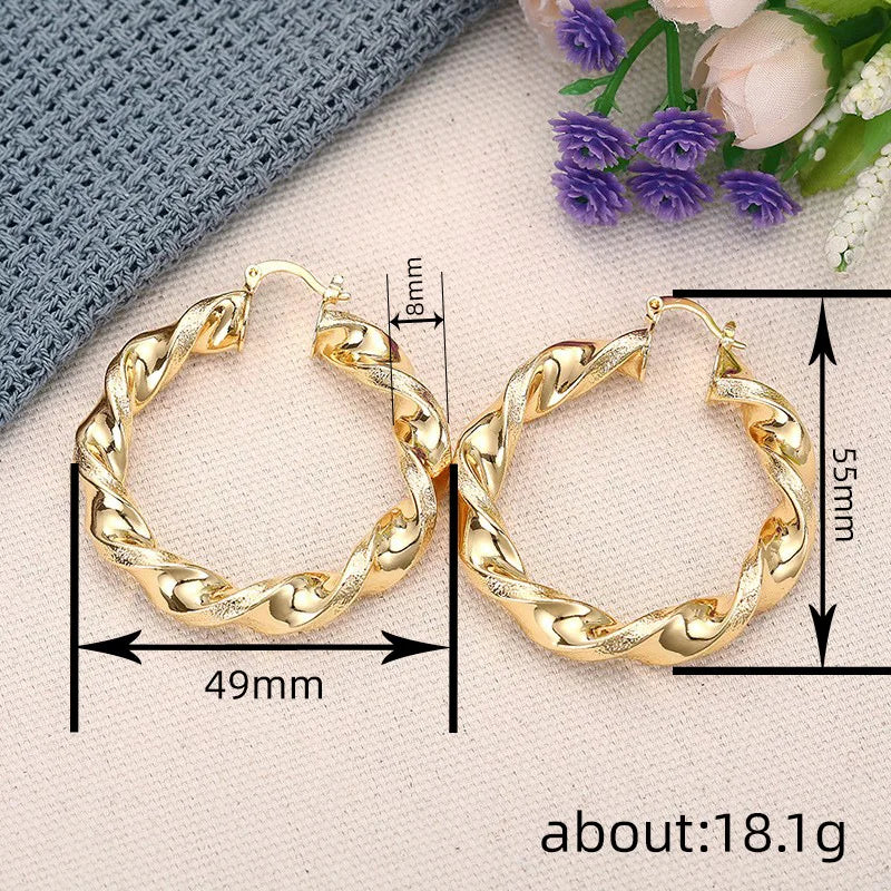 Elegant earring for women -