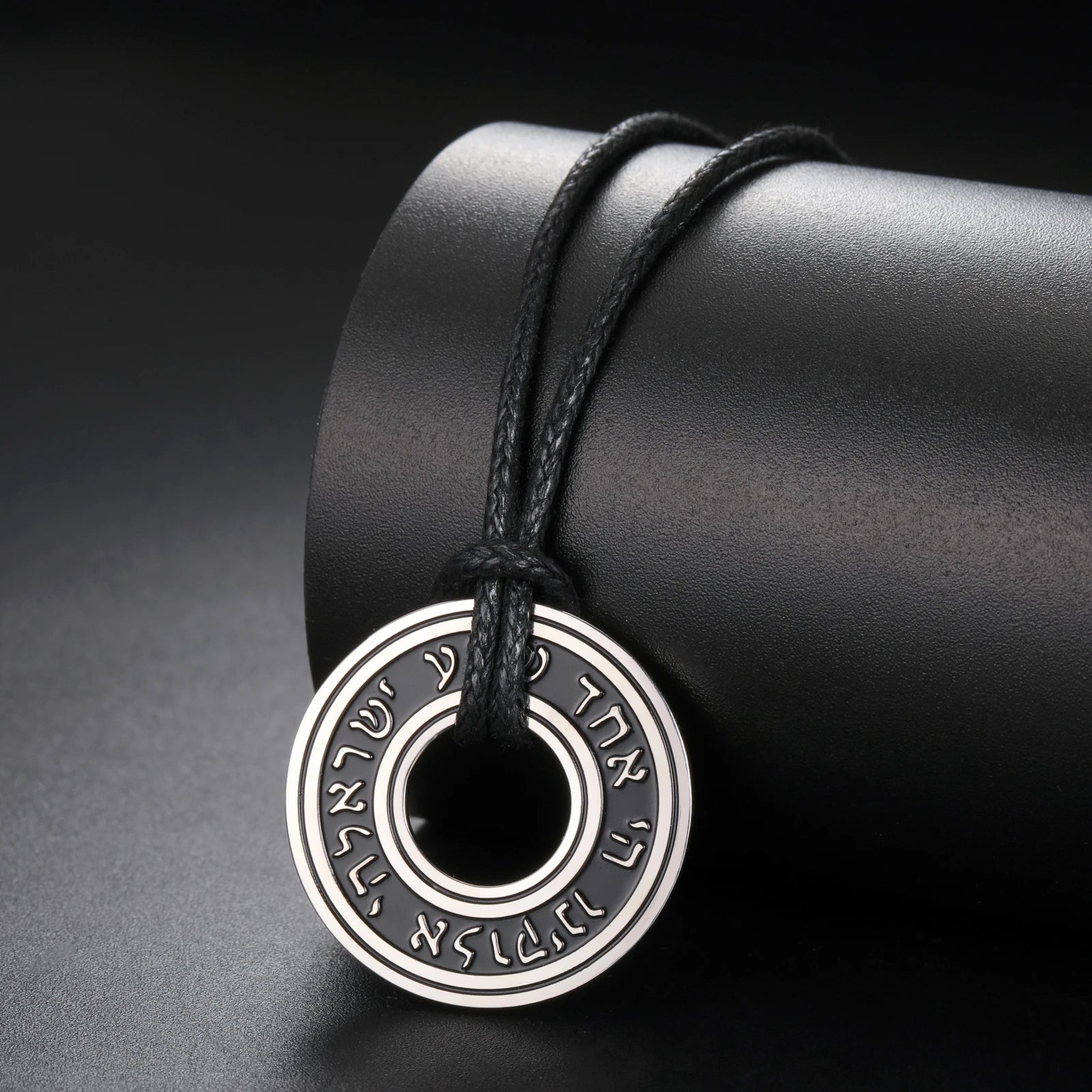 LIKGREAT Jewish Shema Hebrew Necklace for Women Men -