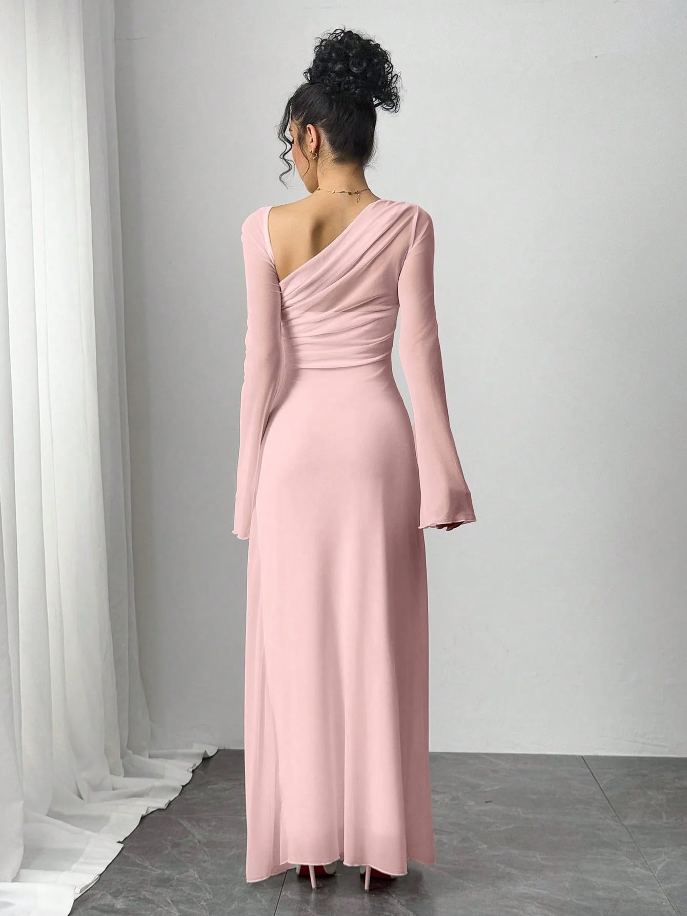 Women's pink tulle explosion slim irregular diagonal shoulder long dress -