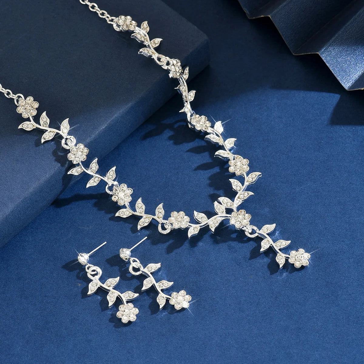 3PC Flower Necklace Earrings Jewelry Set -