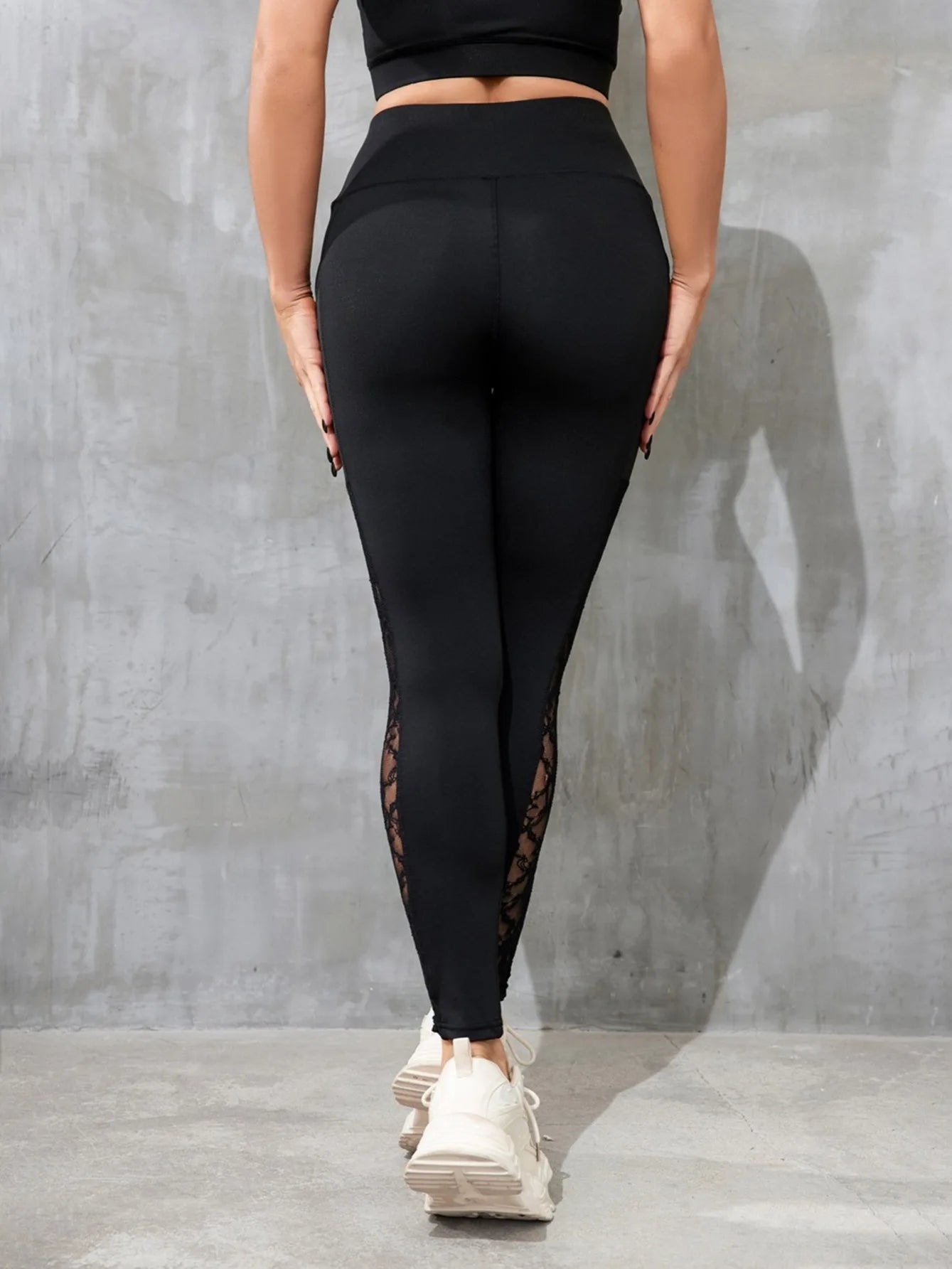 A pair of fitness pants with a peach-shaped buttocks, yoga pants, slim-fitting, leg-slimming, running mesh stitching pants, suit -