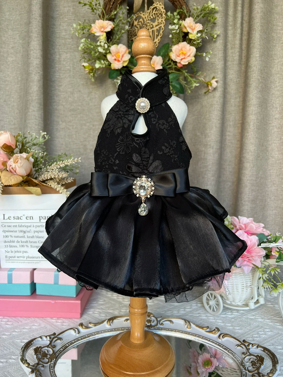 Handmade Pet Dog Clothes Flower Embroider Princess Skirts Fashion Elegant Black Evening Dress For Small Medium Dog Puppy Outfits -