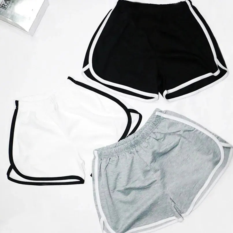 Stay comfortable and stylish with these elastic shorts for women. With a loose fit and quick-drying fabric, these shorts are perfect for active days or lounging at home. -