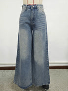 Stay cool and comfy in these trendy baggy jeans for women! -