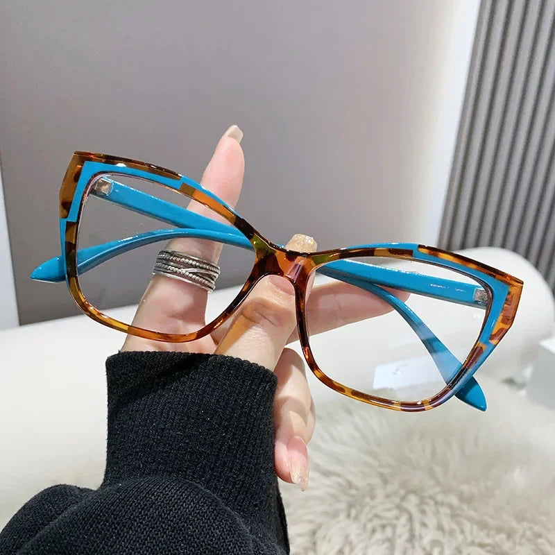 Protect your eyes with style using these cat-eye frames for women, featuring anti-blue light blocking lenses for comfortable and fashionable eyewear! -