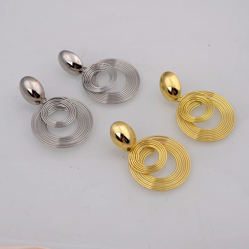 Round Earrings -
