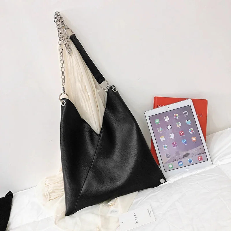 Make a statement with these luxurious fashion leather handbags for women. These handbags exude elegance and style, perfect for adding a touch of sophistication to any outfit! -