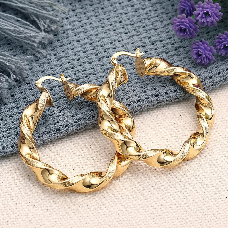 Elegant earring for women -