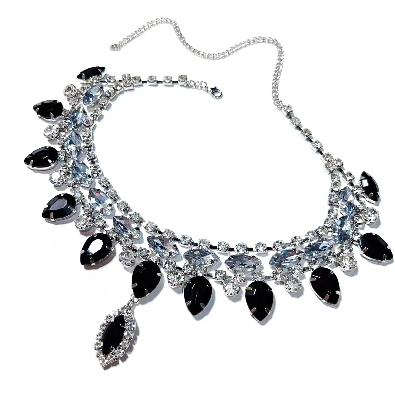 Fashionable personalized black water droplet necklace -