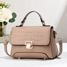 Carry all your essentials in style with this large capacity woman's handbag. Featuring both shoulder bag and crossbody options, this versatile accessory is perfect for everyday use and can accommodate your belongings with ease. -