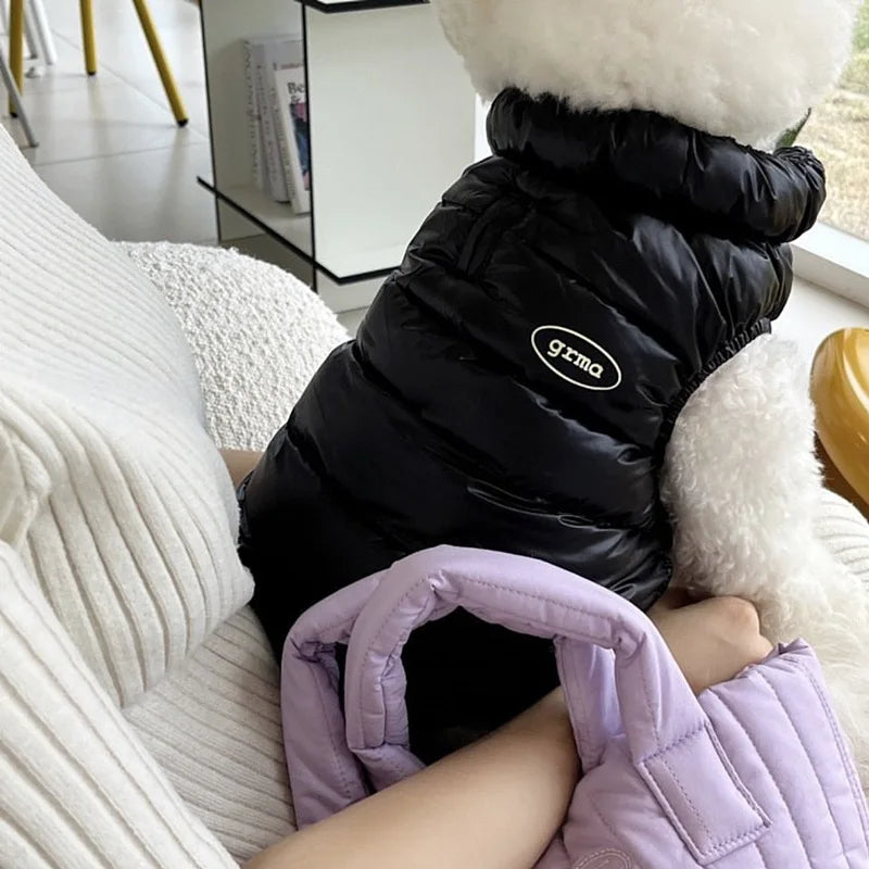 Keep your pet warm and fashionable with this soft cotton coat—a cozy and stylish addition to your pet's wardrobe! -