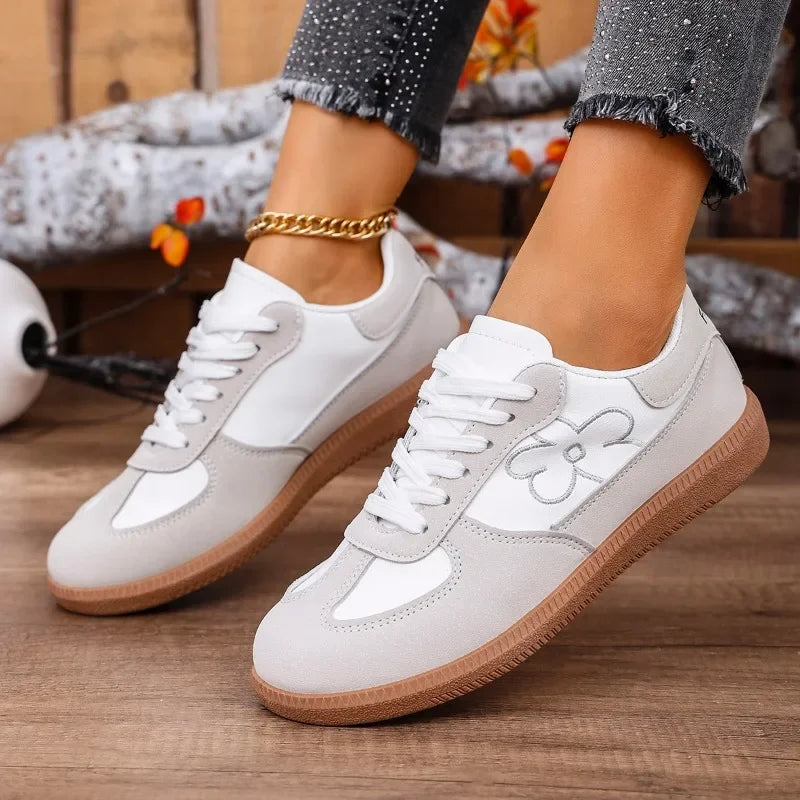 2025 Spring New Lace Up Women's Sports Shoes Plus Size Woman Sneakers Mixed Colors Female Fashion Versatile Flat Casual Sneaker -