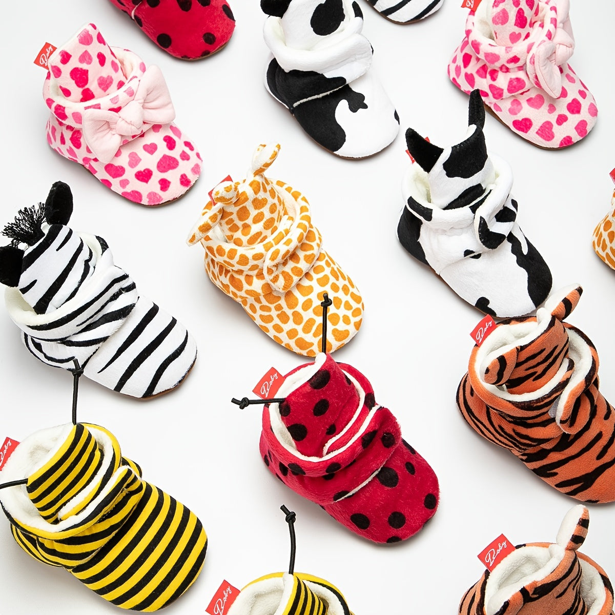 Keep tiny toes cozy with these newborn baby animal fleece socks-shoes—perfect for autumn and winter snuggles! -