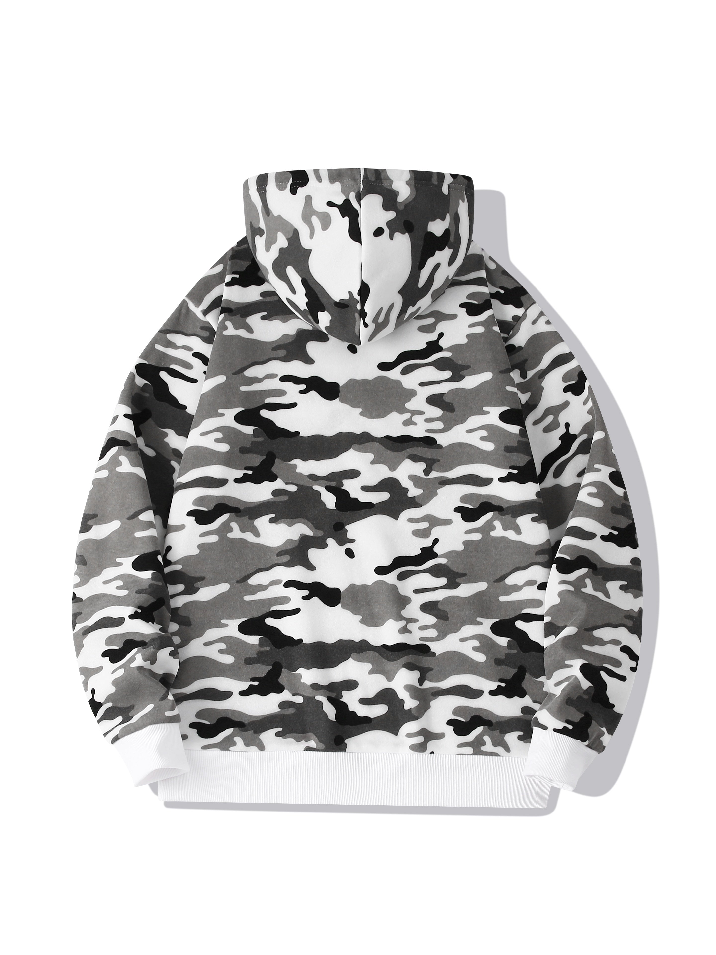 Stay cozy and cool in this hooded men's camouflage loose pullover fleece! -