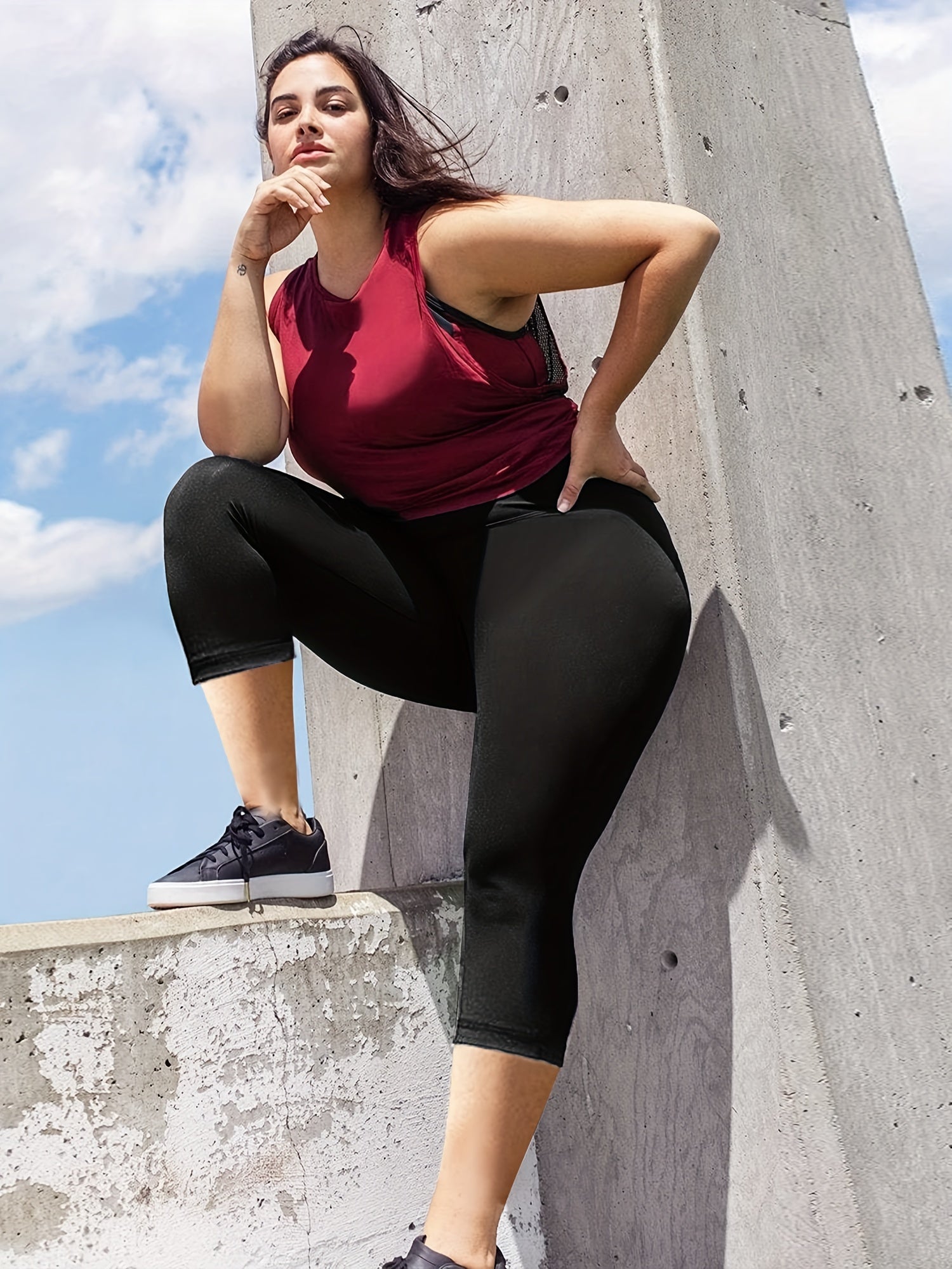 Women'S Plus Size Capri Leggings, High Waist Tummy Control, 4X Stretch, Pocket Detail, Solid Black, Knit Fabric, Polyester 92%, Spandex 8%, 210g/m², All Season Skinny Yoga Pants -