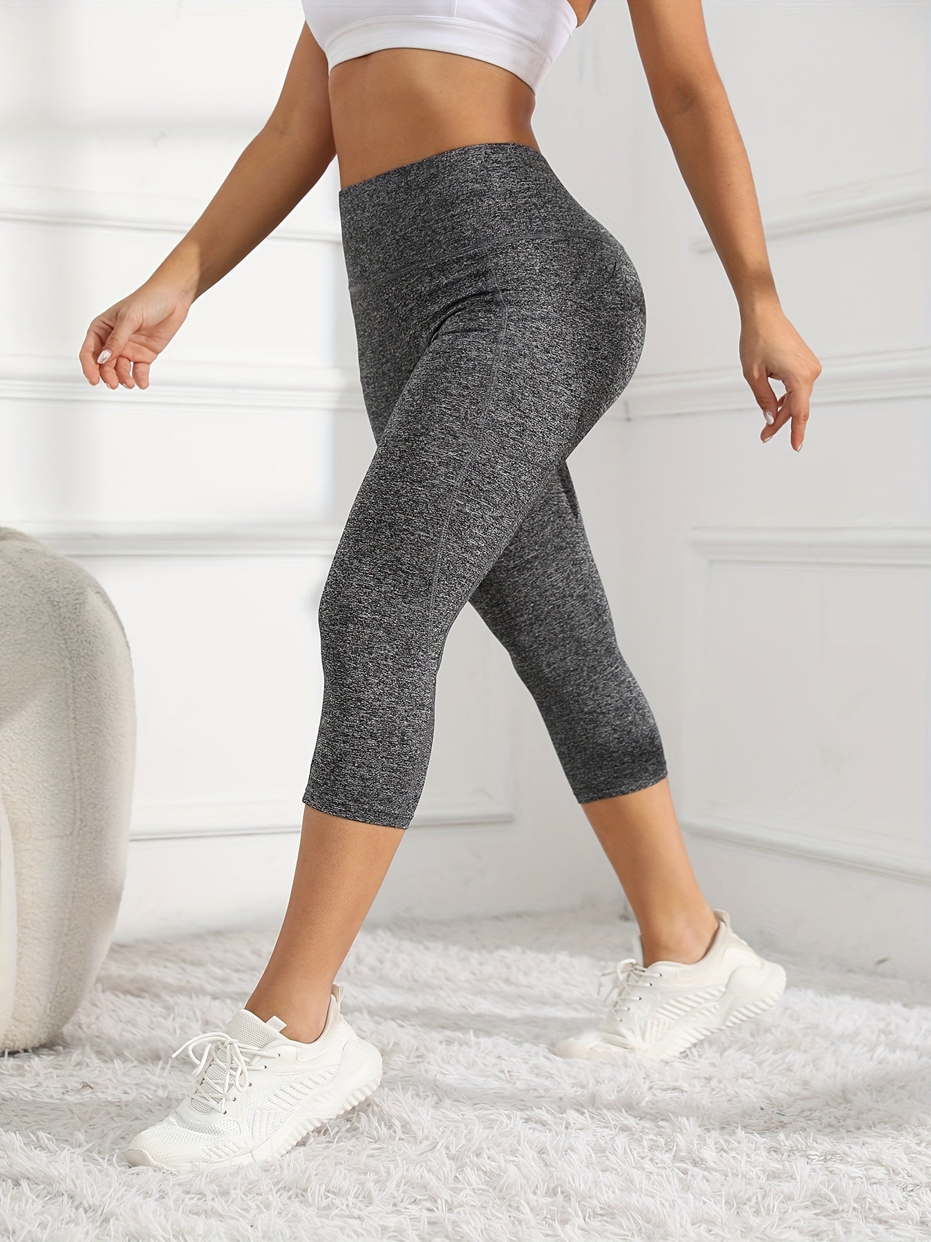 Women's High-Waisted 7/8 Length Leg Workout Leggings - Full-Length Leg Muscle-Building Gym Pants with Pockets, Solid Green Yoga Pants for Cycling, Pilates, Training | All-Season Fitness Pants with 7/8th Leg Coverage, Smooth T -
